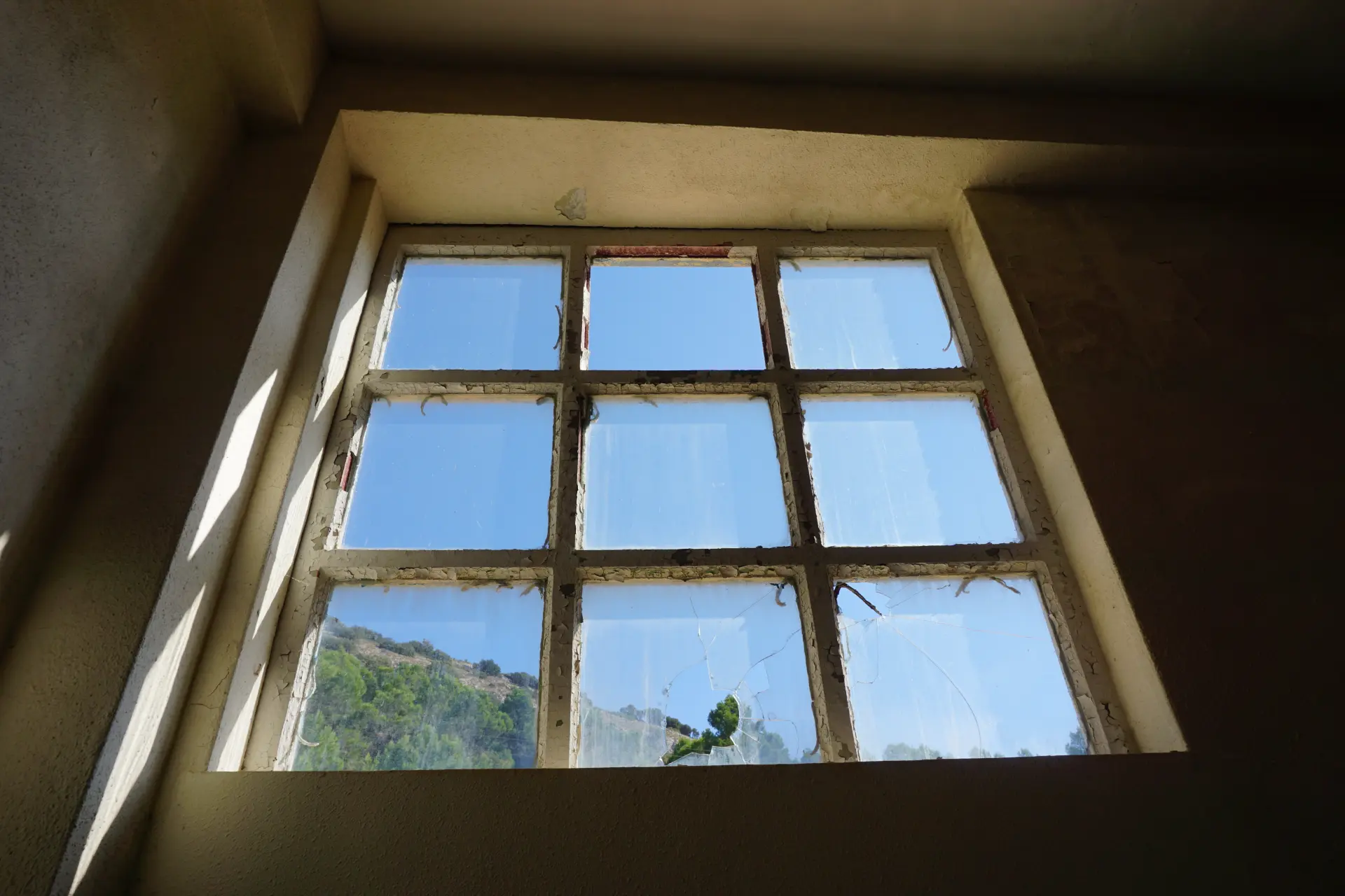 How to Fix Drafts in Double Glazed Windows